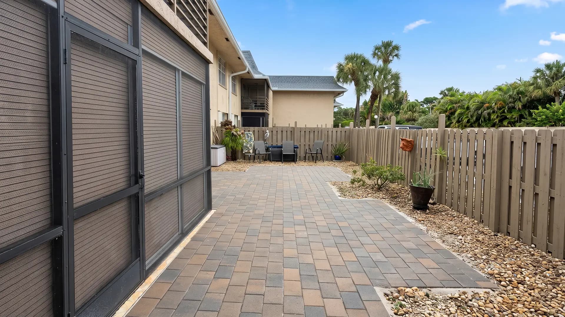 Concrete pavers hardscape by TL Pavers